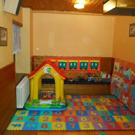 Corso Ξενοδοχείο Pec pod Snezkou
